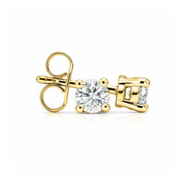 Four Claw Classique Diamond Stud Earrings