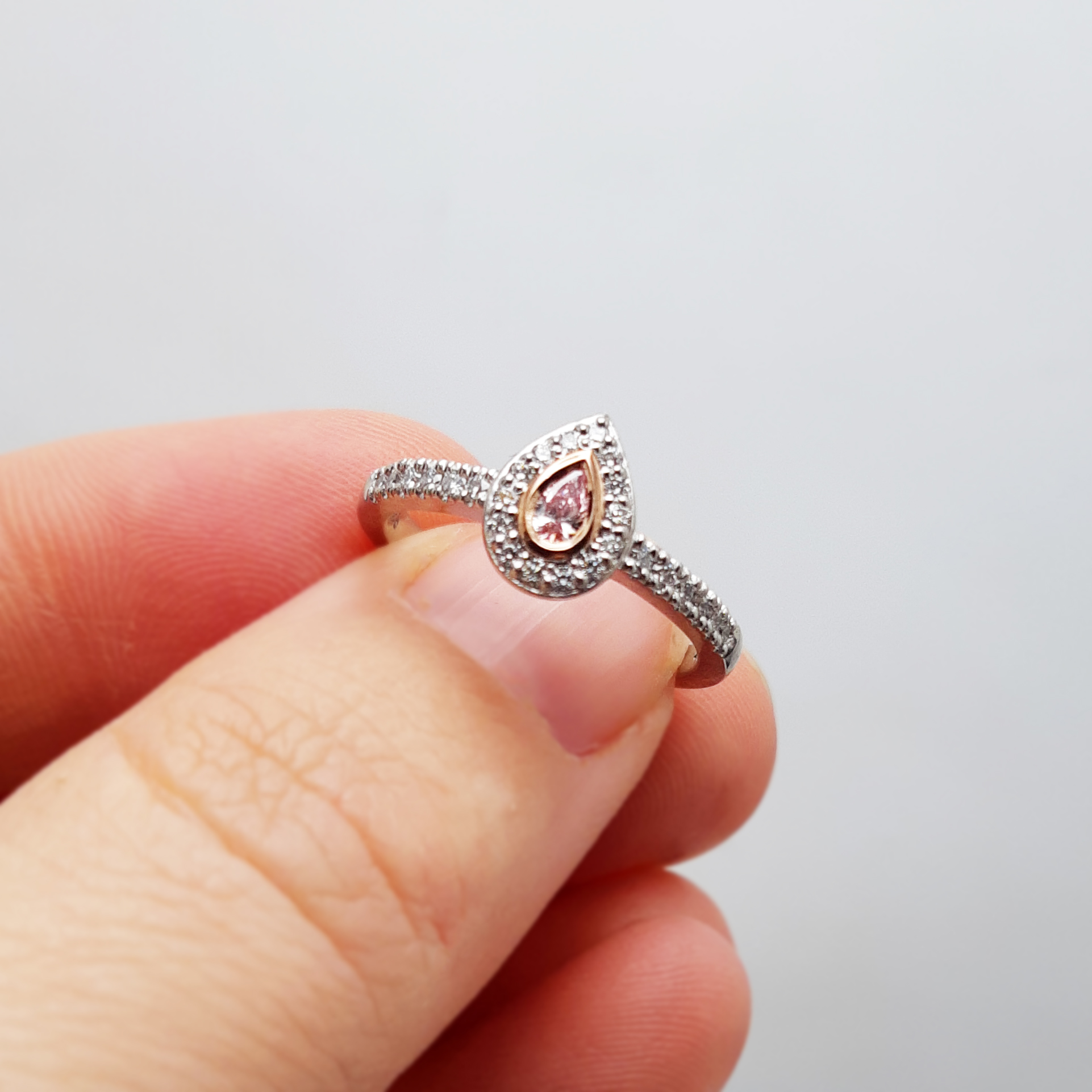 Stunning Pink Diamond Rings | Exquisite Collection & Custom Designs